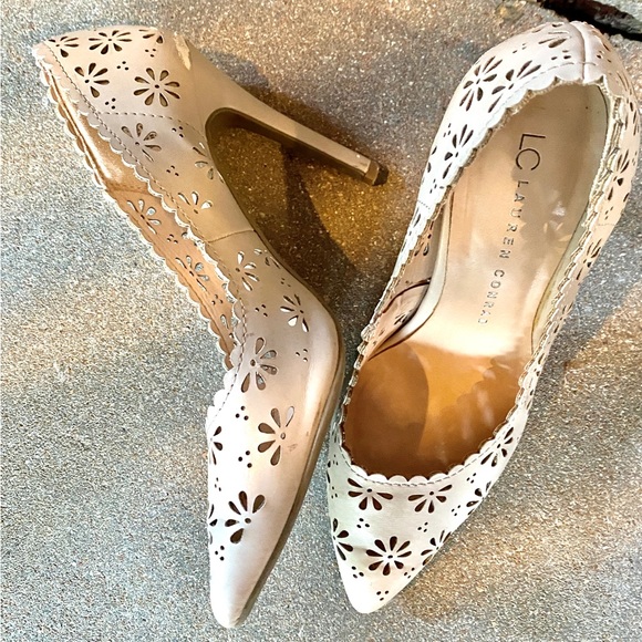 Lauren Conrad nude floral heels - Picture 2 of 3